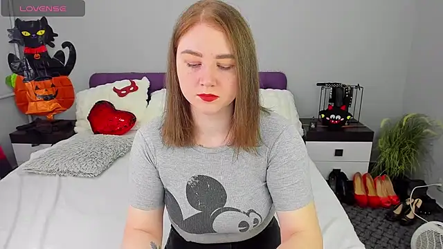 lillyloan4u online show from October 28, 11:25 am