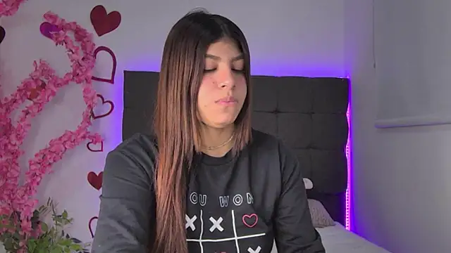 AmandaBrooks 18 online show from March 1, 2:35 am