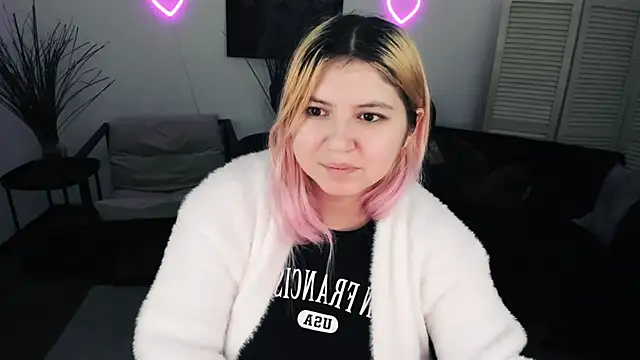 DiaAngell online show from February 22, 7:23 pm