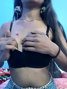 Snapshot of Leoni_G chatting on November 1, 5:20 am Leoni G online show from November 1, 5:20 am