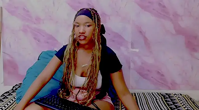 EroticSexyPrada online show from February 22, 7:03 pm