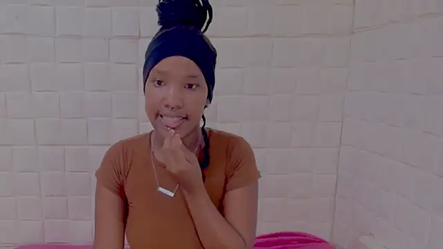 EroticSexyPrada online show from April 16, 5:03 pm