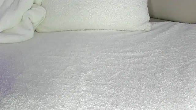 cutte hanna18 online show from March 18, 6:11 pm