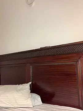 madell online show from March 13, 3:24 am