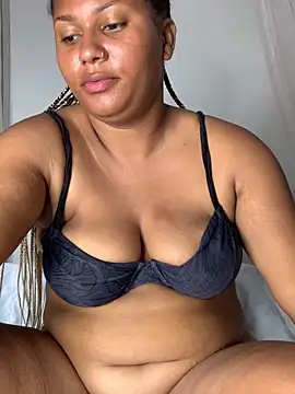 madell online show from March 26, 2:39 am