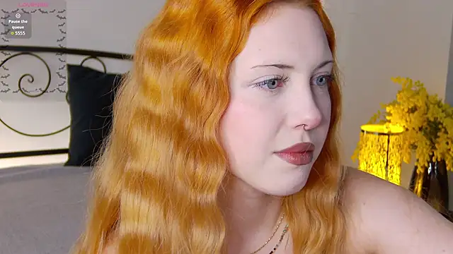 Snapshot of GiKarerra chatting on November 1, 9:17 pm GiKarerra online show from November 1, 9:17 pm