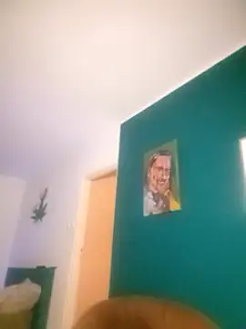 Snapshot of bobbuilder77pl chatting on February 18, 10:47 pm bobbuilder77pl online show from February 18, 10:47 pm