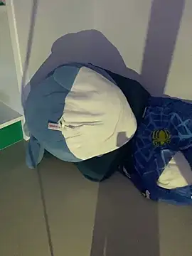 Snapshot of chanentino2 chatting on February 15, 9:59 pm chanentino2 online show from February 15, 9:59 pm