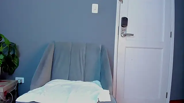 Snapshot of SiennaLustt chatting on January 23, 9:50 am SiennaLustt online show from January 23, 9:50 am
