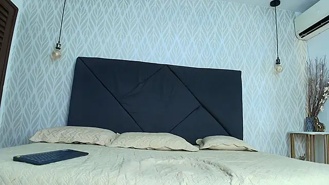 lorena medina online show from January 22, 7:34 pm