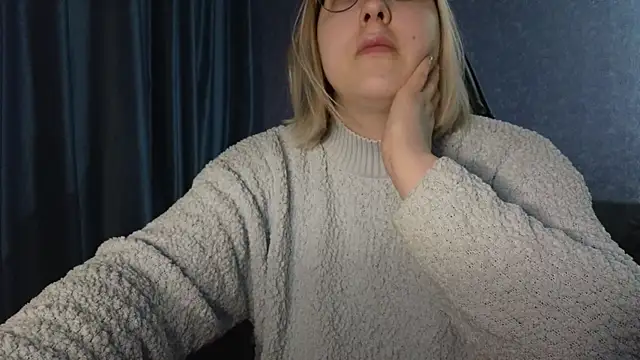 HotBrandyX online show from March 30, 3:02 pm