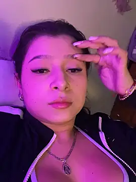  Amber Brown online show from October 16, 8:48 am