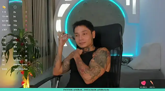 Snapshot of tattokoi chatting on March 5, 1:10 am tattokoi online show from March 5, 1:10 am