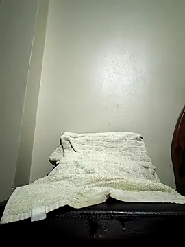 Snapshot of ROSARIOBELLA13 chatting on May 15, 6:42 am ROSARIOBELLA13 online show from May 15, 6:42 am