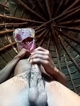 Snapshot of MrHardRider23 chatting on March 3, 6:52 am MrHardRider23 online show from March 3, 6:52 am