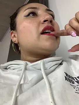 tania 23 online show from February 15, 7:50 pm