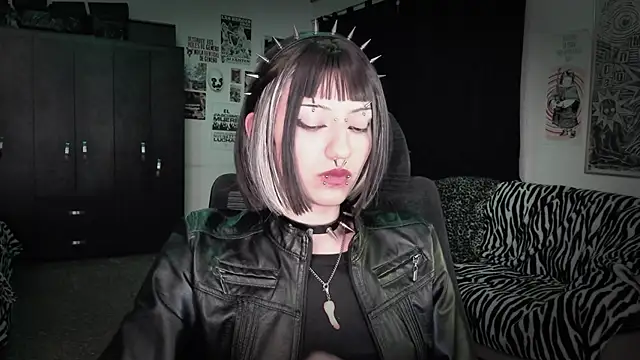 roxy toxic online show from June 11, 2:53 am