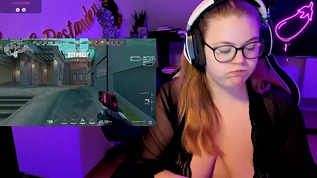 EveBaker04 online show from October 19, 1:12 pm