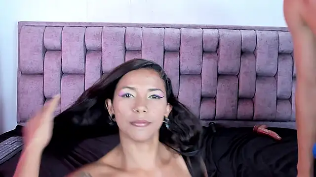 Snapshot of Stephanie69ryanhot chatting on November 26, 3:35 pm Stephanie69ryanhot online show from November 26, 3:35 pm