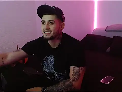 Lliam 2 online show from January 18, 2:47 am