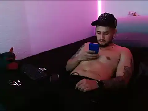 Lliam 2 online show from January 26, 6:58 pm