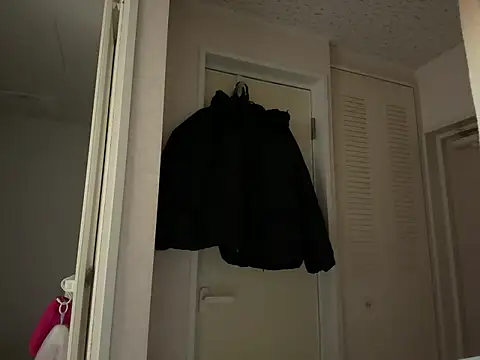 riri riri jp online show from February 4, 1:06 pm