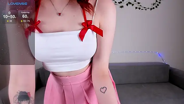 Snapshot of EmmyStar_ chatting on March 13, 10:10 pm EmmyStar  online show from March 13, 10:10 pm