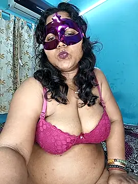 Snapshot of hevensex143 chatting on January 6, 8:12 pm hevensex143 online show from January 6, 8:12 pm