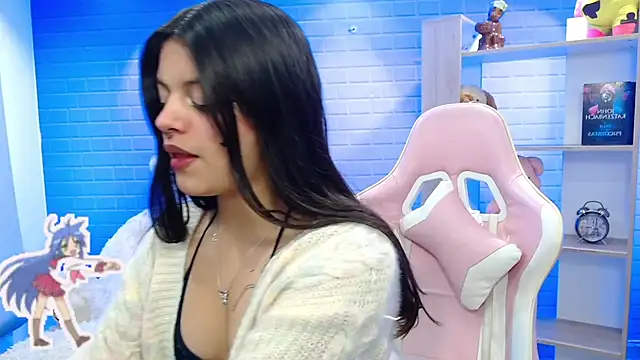 Snapshot of ashley_cute77 chatting on November 14, 10:14 am ashley cute77 online show from November 14, 10:14 am