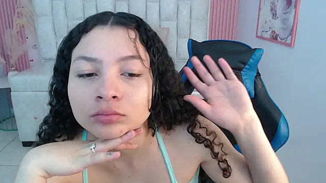 shalon diaz s online show from October 27, 1:04 pm