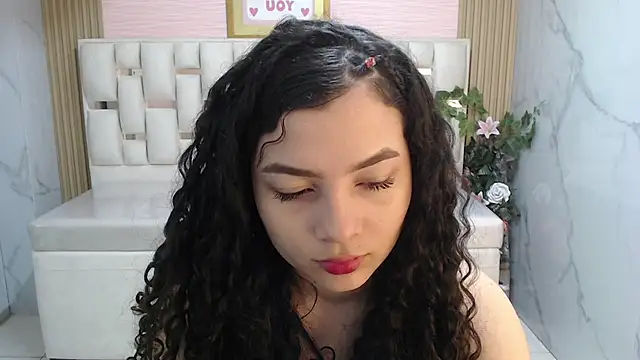 shalon diaz s online show from November 19, 1:11 pm