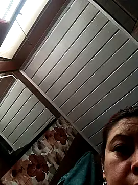 queencarlota82 online show from February 9, 5:43 pm