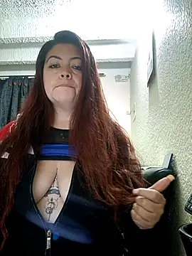 queencarlota82 online show from March 14, 5:38 am