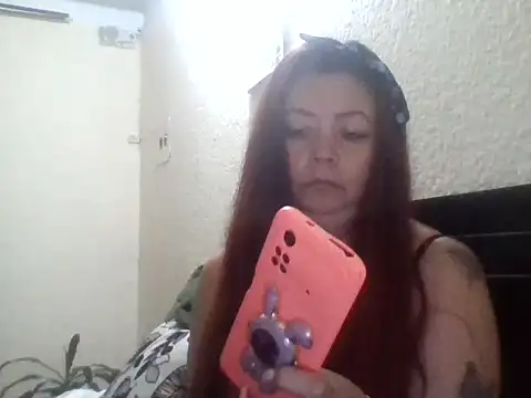 queencarlota82 online show from March 16, 3:14 am
