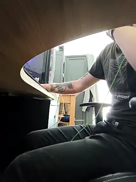 jimylie online show from April 24, 9:23 am