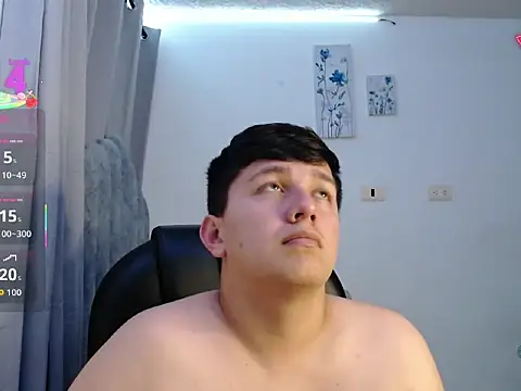 Snapshot of Alan_red chatting on February 19, 12:50 am Alan red online show from February 19, 12:50 am