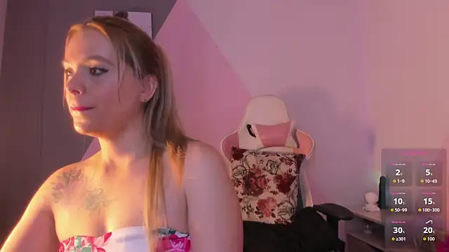 RayaCarr  online show from November 4, 1:43 pm