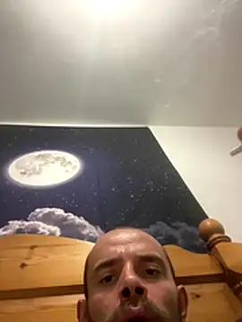 wyattstone online show from October 17, 5:43 am