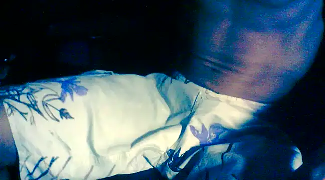 Snapshot of marcello69sexo chatting on February 28, 9:44 pm marcello69sexo online show from February 28, 9:44 pm