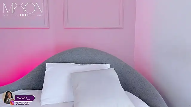 tatii moon online show from March 31, 6:14 am