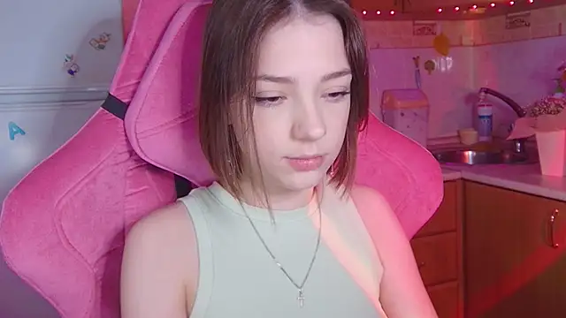 PamBeesly online show from May 7, 4:01 pm