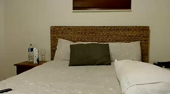 Snapshot of Godessofpleasxa chatting on February 20, 7:41 pm Godessofpleasxa online show from February 20, 7:41 pm