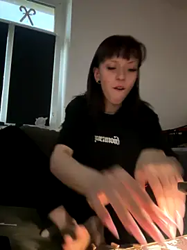 Ciara2004 online show from December 3, 3:10 pm