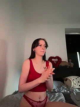 Ciara2004 online show from April 12, 3:17 pm