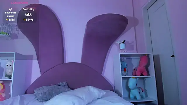 Zoe Cheshire online show from March 17, 3:47 am