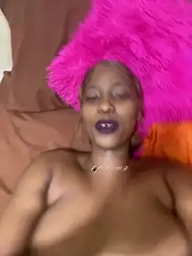 Spicey-CheekssX online show from January 29, 11:35 pm