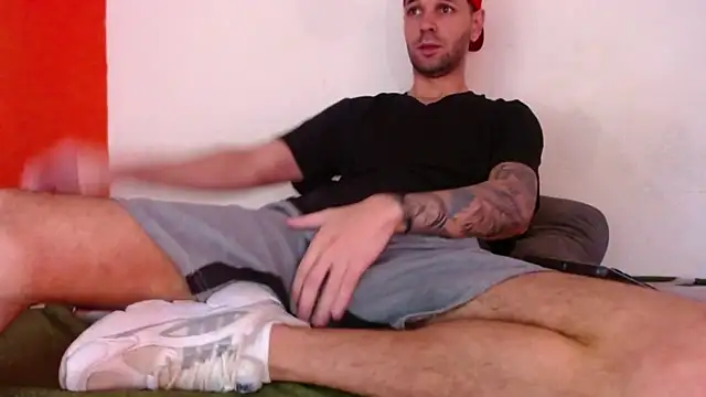 Cristian white online show from April 5, 6:49 pm