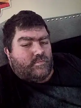 Rcraigue4 online show from November 11, 9:15 pm