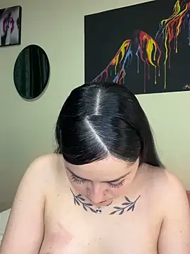 Emmie Hot online show from February 8, 12:17 pm