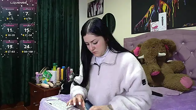 Emmie Hot online show from February 18, 12:12 pm